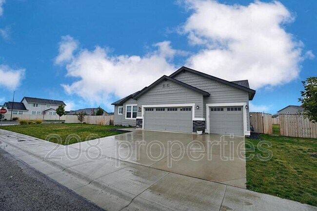 Building Photo - 849 W Smallwood Ct