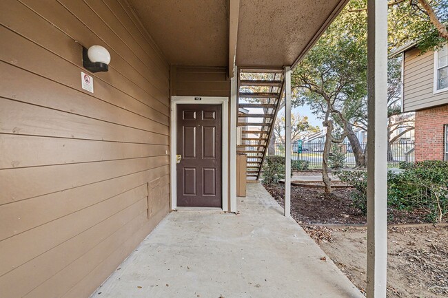 Photo - 3607 W Northgate Dr Apartment