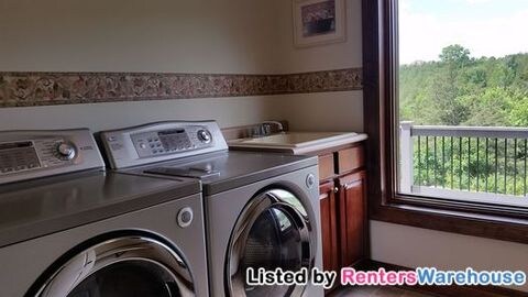 Building Photo - 1 E Canyon Dr