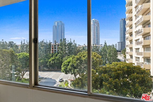 Foto del edificio - 2160 Century Pk E