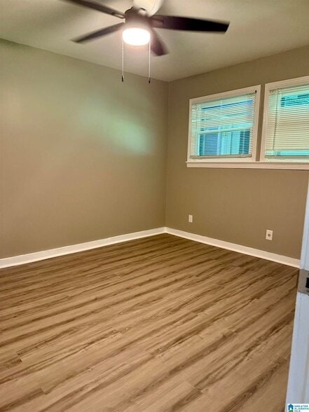 Building Photo - 907 77th Way S