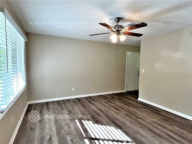 Foto del edificio - 3495 Hopkins Rd