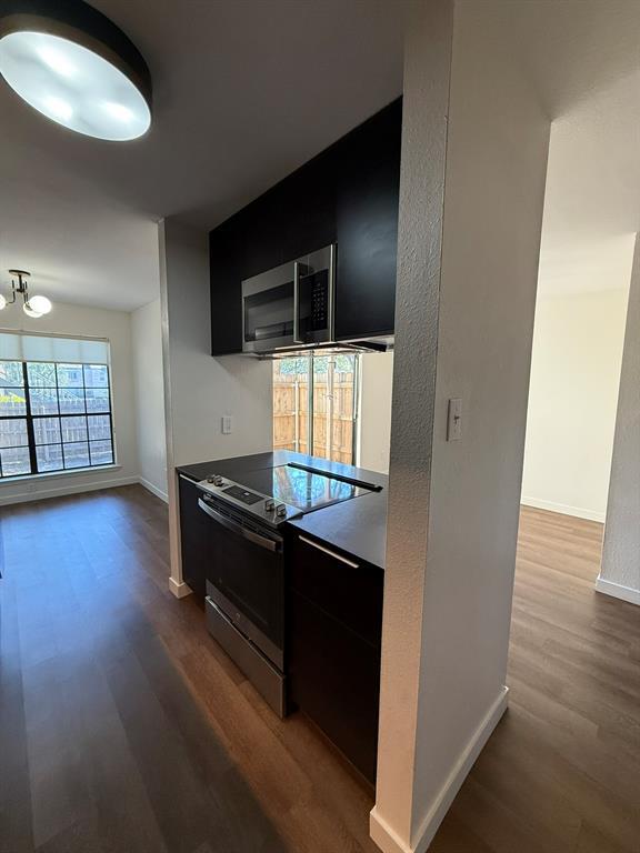 Foto del edificio - 4159 Steck Ave