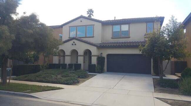 Foto del edificio - 3993 Pepper Tree Ln