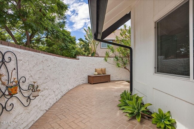 Building Photo - 6169 Arabian Pl