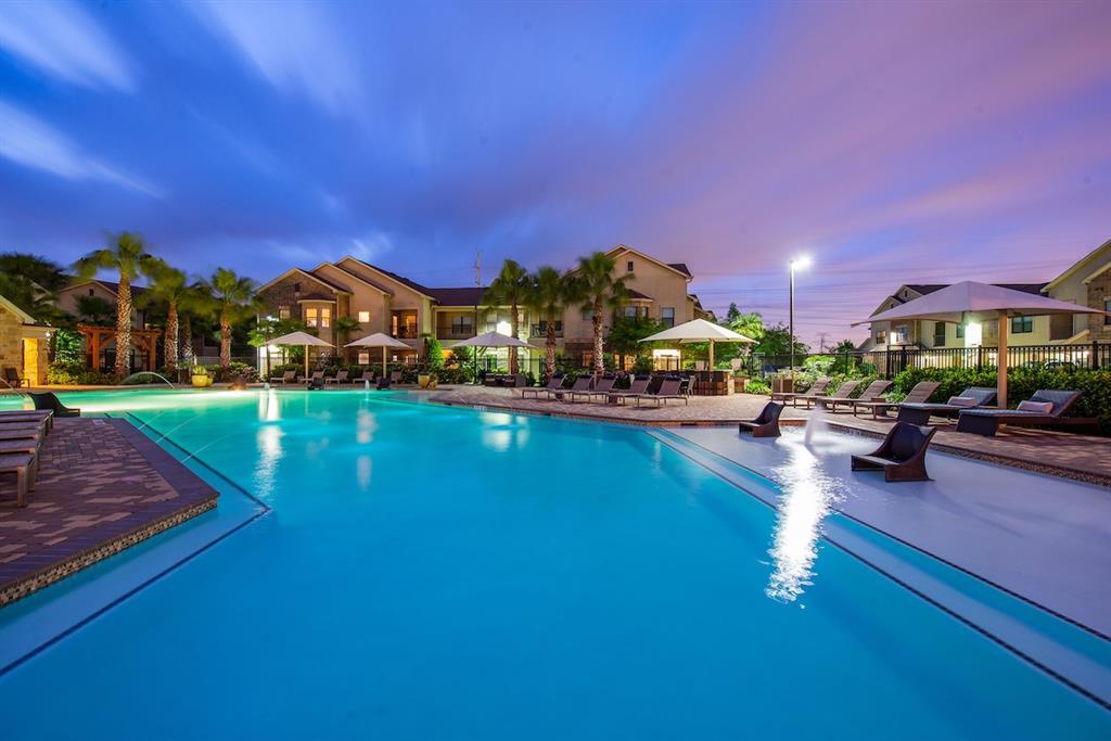 Foto principal - 5200 Pointe W Cir