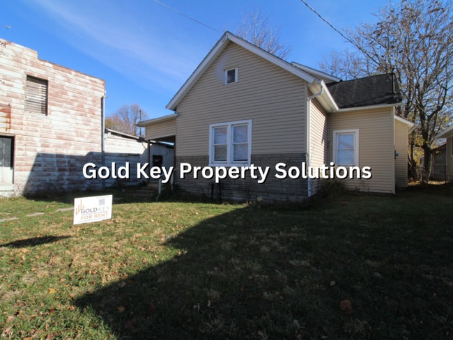 Foto del edificio - MUNCIE 3 BR 1 BA House with New Appliances...