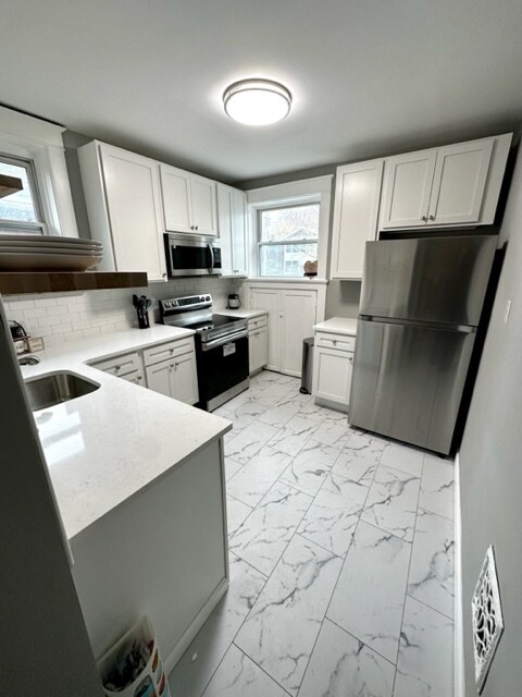 Foto del edificio - 5331 Sutherland Ave
