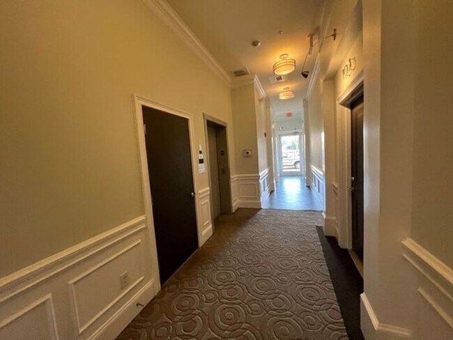 Foto del edificio - 2BR/2FULL BATH! Down Town Wilmington ''The Weldon'', an art deco Brooklyn Arts district.