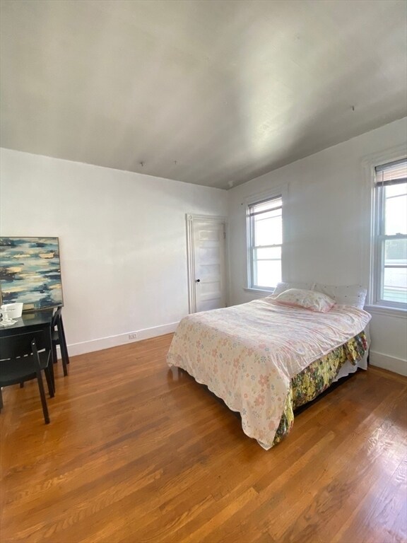 Foto del edificio - 58 Aspinwall Ave