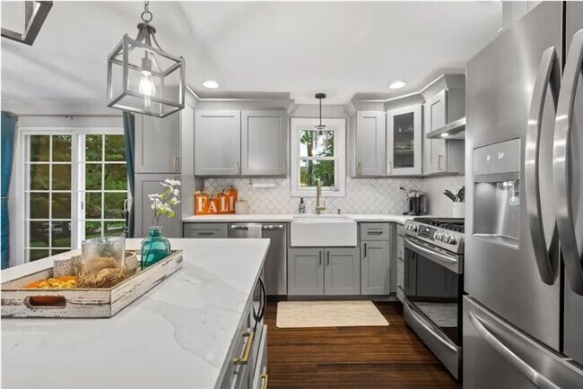 Foto del edificio - 5859 Irishtown Rd