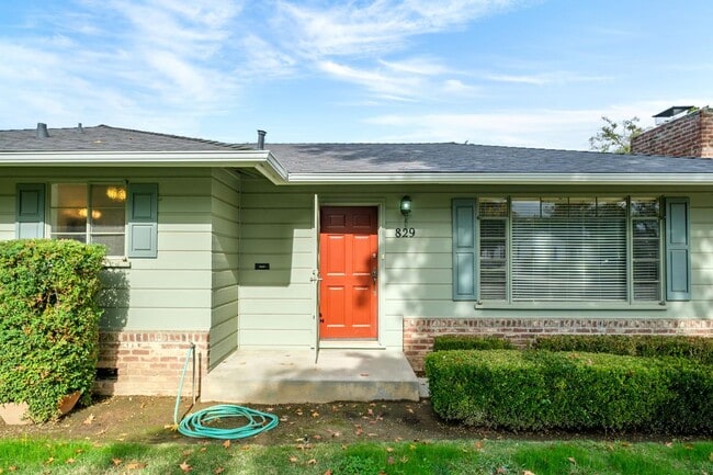 Foto del edificio - 829 E Garland Ave