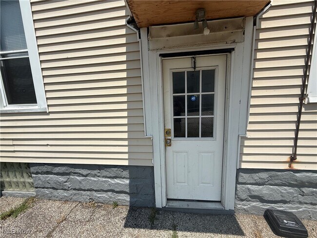 Foto del edificio - 1355 Addison Rd