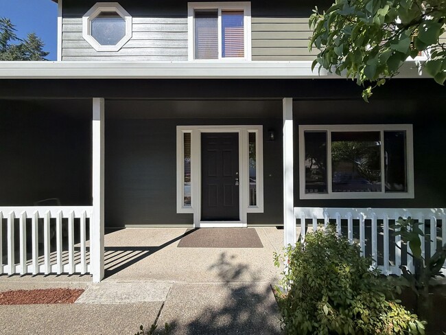 Building Photo - 5505 SW 149th Ave
