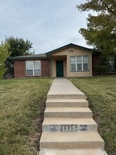 Building Photo - 1125 Sterling Dr