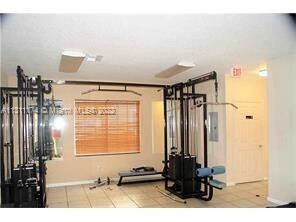 Foto del edificio - 4812 Washington St