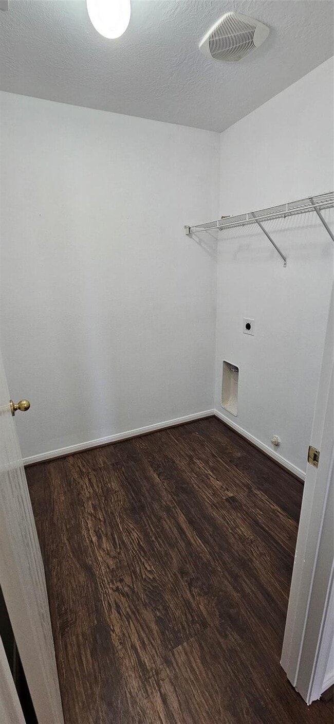 Building Photo - 919 Yorkshire Hollow Ln