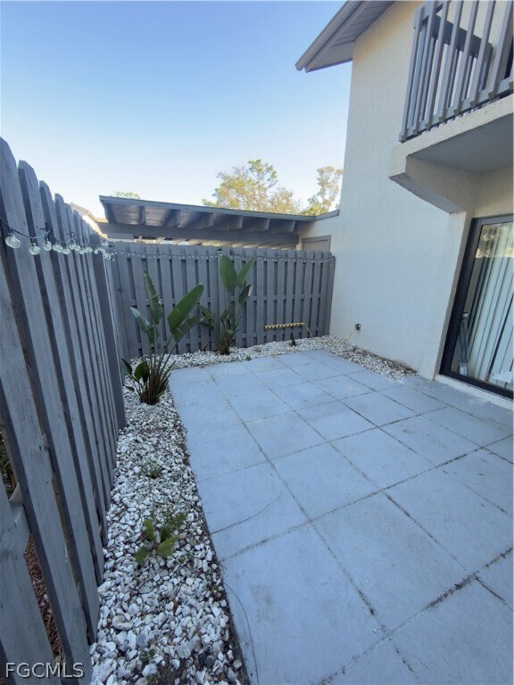 Foto del edificio - 17455 Silver Fox Dr