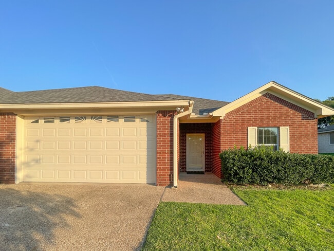 Building Photo - 3068 Palomino Trl