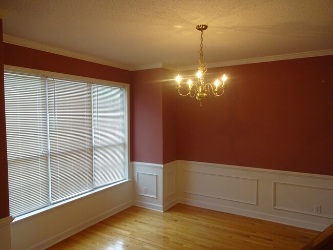 Building Photo - 1063 Waltons Pass