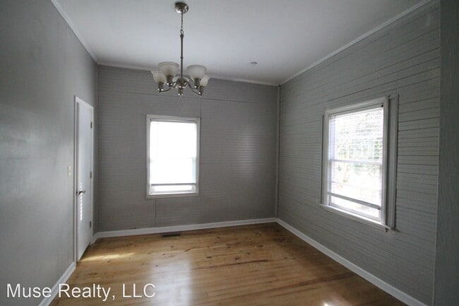 Building Photo - 3 br, 1 bath House - 226 S White Street