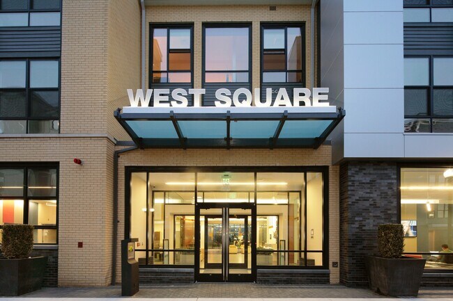 Building Photo - 247 D St