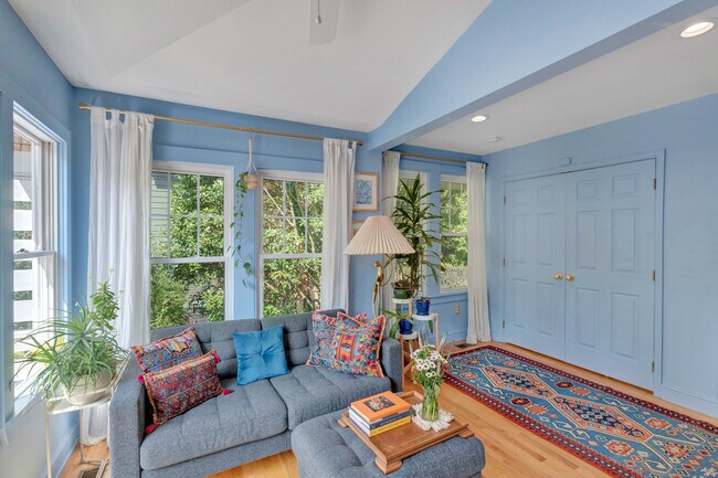 Photo - 9816 Capitol View Ave House