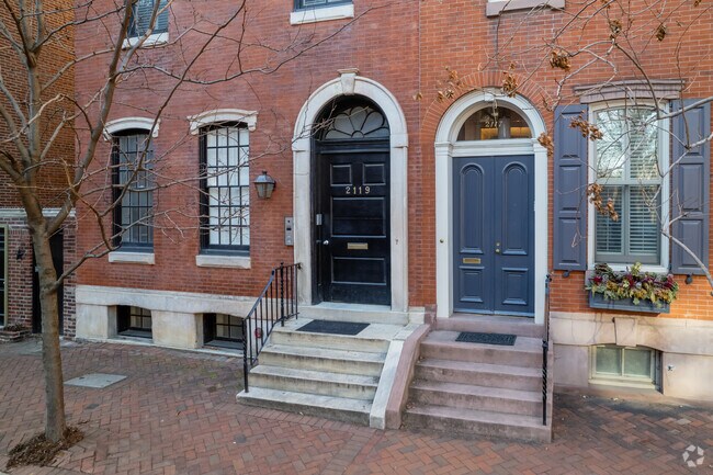 Building Photo - 2119 Pine St