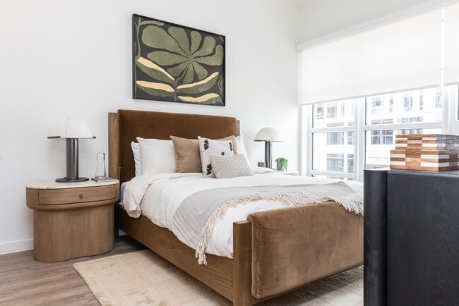 Building Photo - The Residences at Front Row