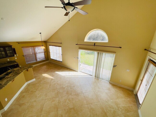 Building Photo - Available now! Charming 4-bedroom, 2.5-bat...