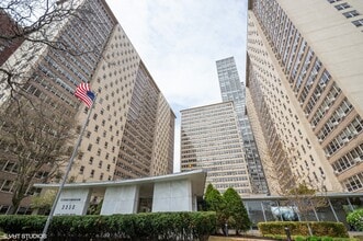 Building Photo - 3950 N Lake Shore Dr