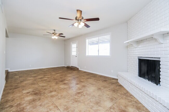 Foto del edificio - 2520 E Javelina Ave