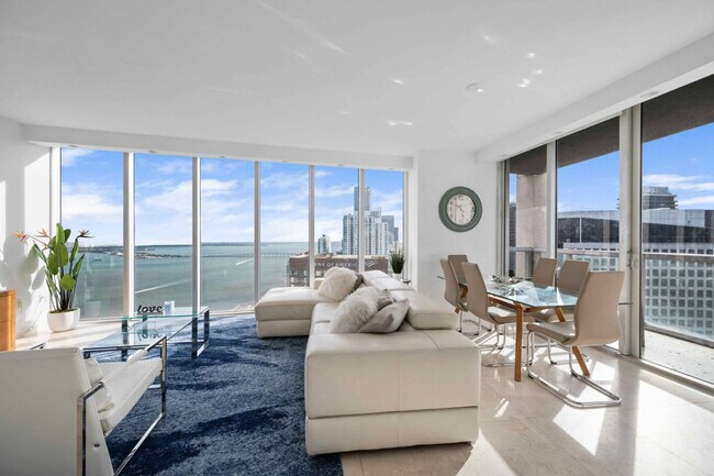 Foto del edificio - 485 Brickell Ave