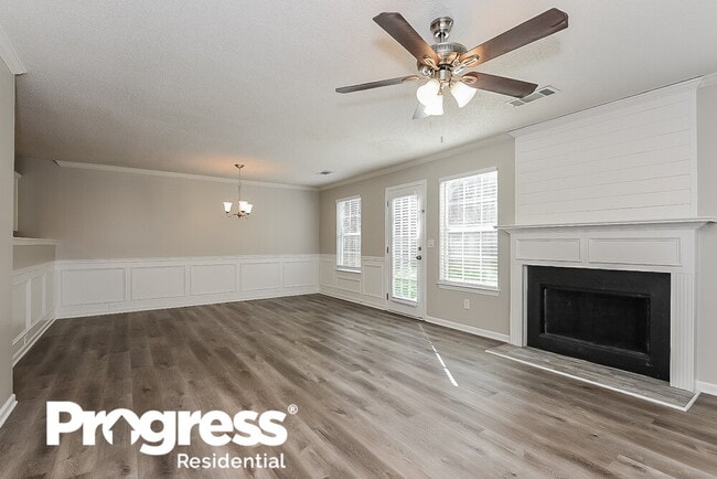 Building Photo - 409 Hidden Creek Ct