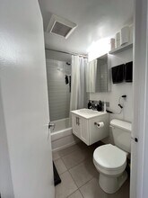 Building Photo - 1952 Comox St