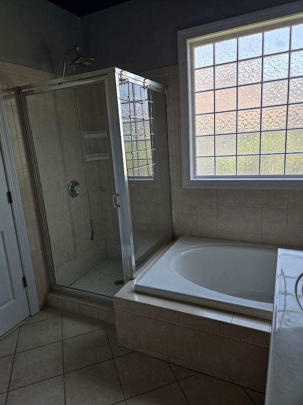 Foto del edificio - 2761 Country Club Dr