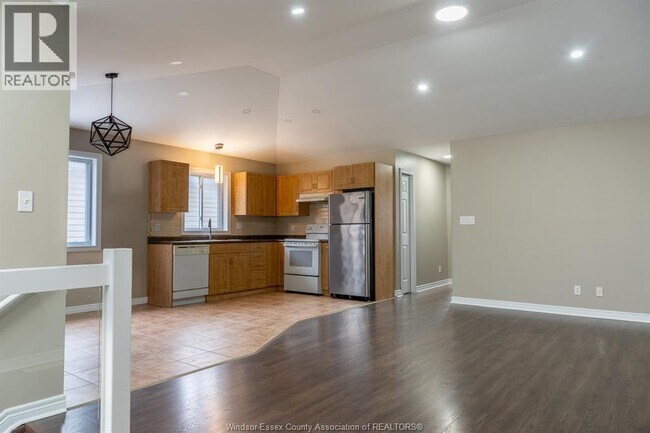 Photo du bâtiment - 11409 Timber Bay Crescent