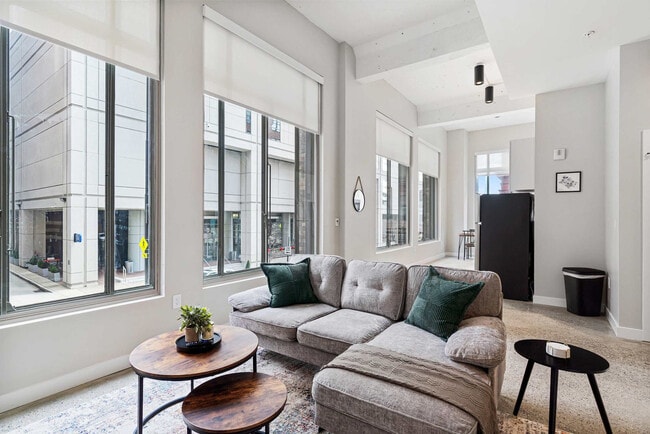 Foto del edificio - 205 W 4th St