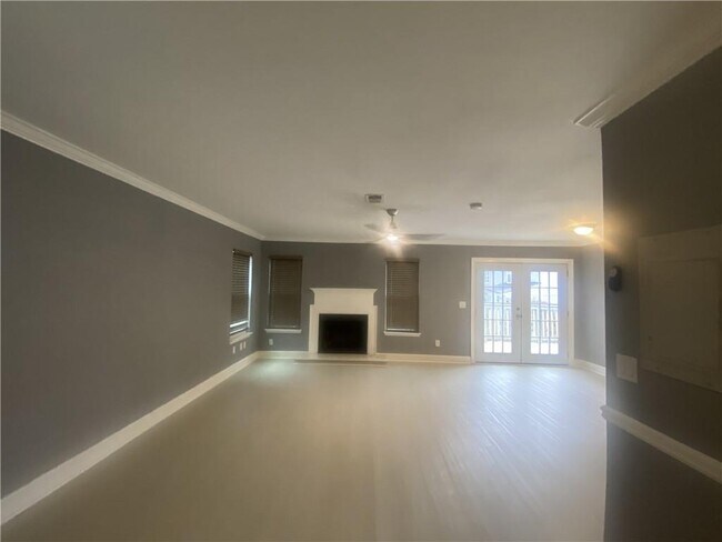 Building Photo - 1261 Booth Rd SW