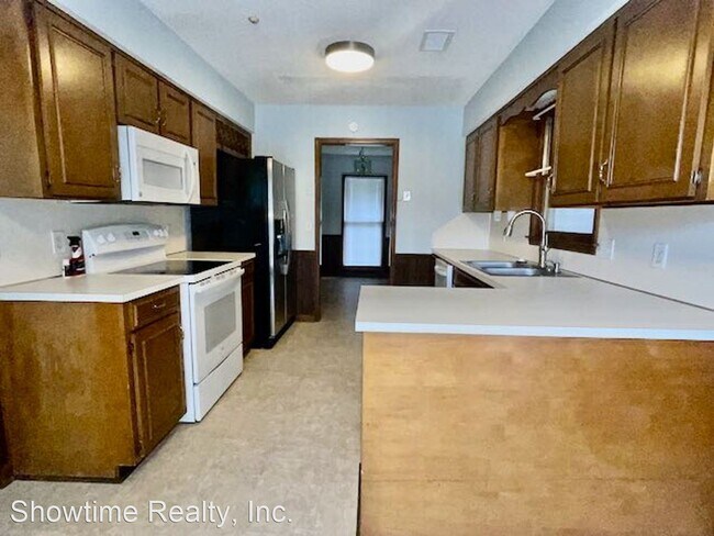 Building Photo - 3 br, 2 bath House - 7230 Wedel Dr.