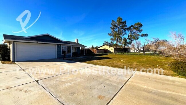 Building Photo - 14638 Quivero Rd