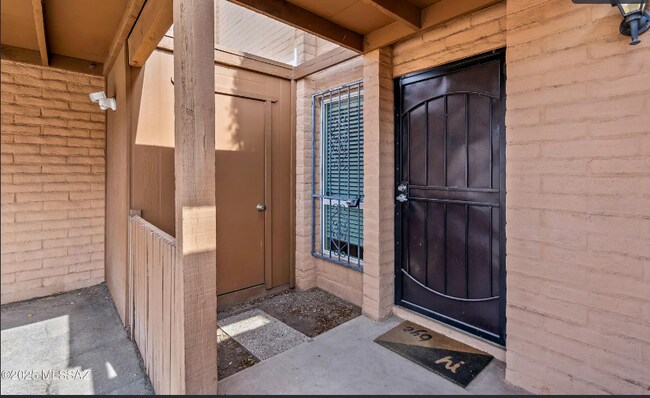 Foto del edificio - 2875 N Tucson Blvd