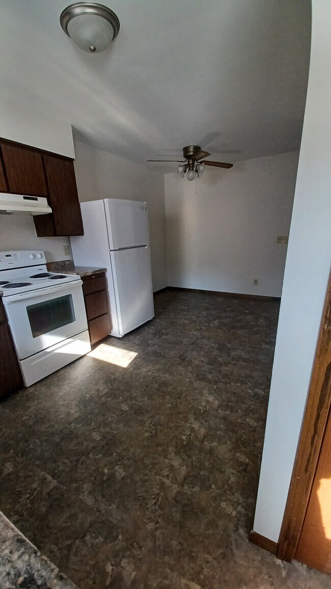 Building Photo - 3111 Runway Ave