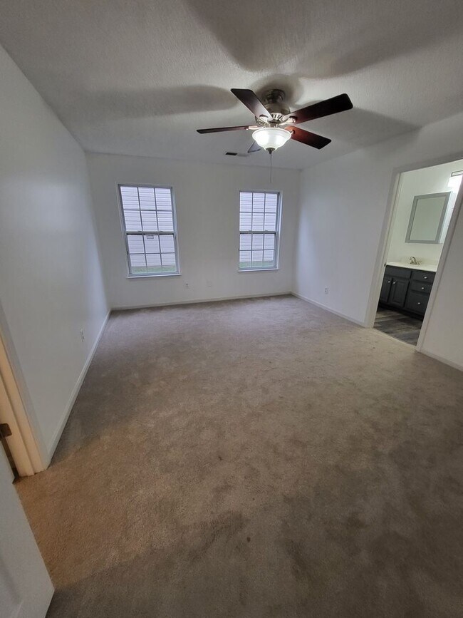 Foto del edificio - BEAUTIFUL Ranch Home