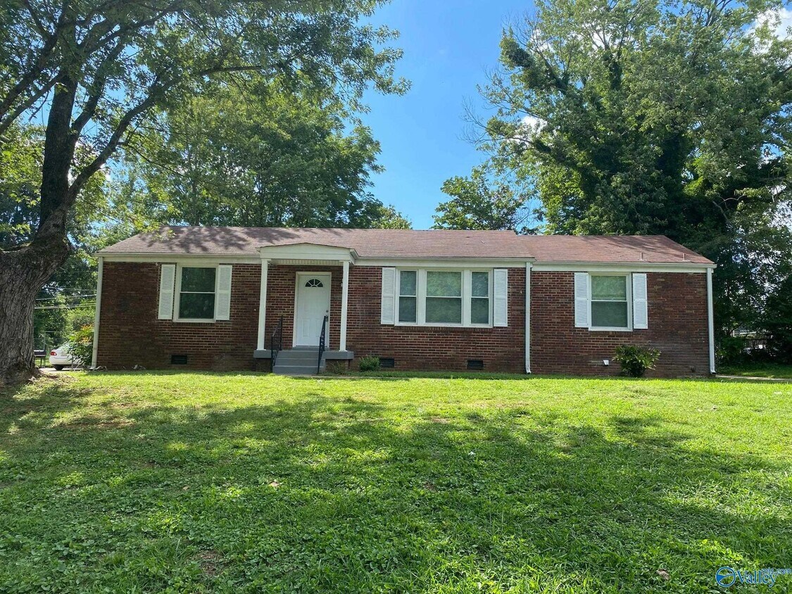 3609 Lakewood Dr NW, Huntsville, AL 35811 House Rental in Huntsville