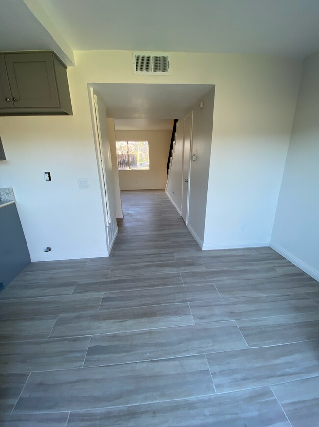 Foto del edificio - 15135 Monterey Ave