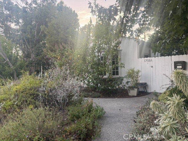 Building Photo - 1701 Pier Ave
