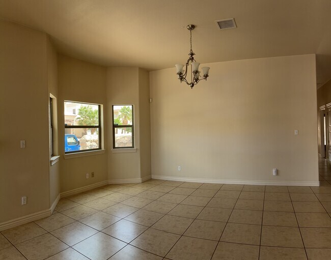 Foto del edificio - 3716 Almond Beach Dr