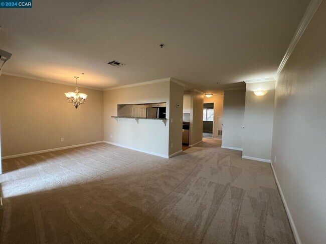 Building Photo - 460 Bollinger Canyon Ln