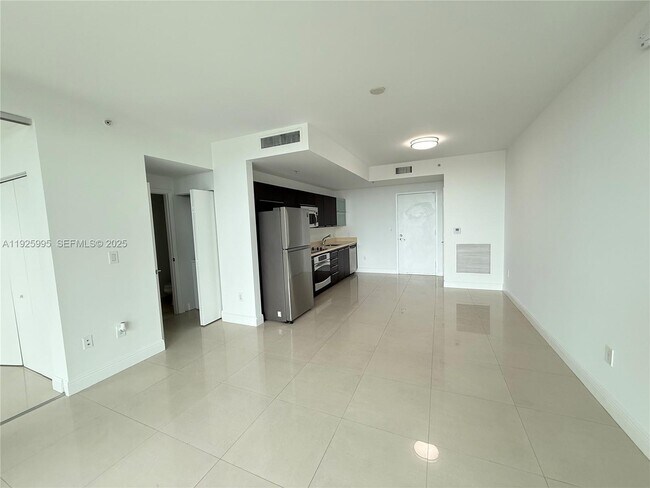 Foto del edificio - 90 SW 3rd St